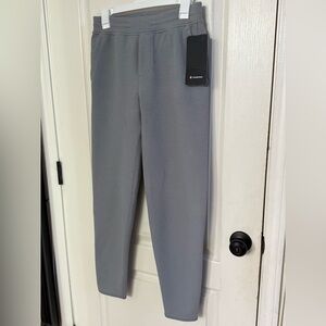Lululemon men NEW Textured Spacer Classic-Tapered Pant Size XS